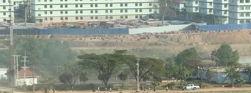 奥斯玛铁皮房炮弹炸门口仍不放人